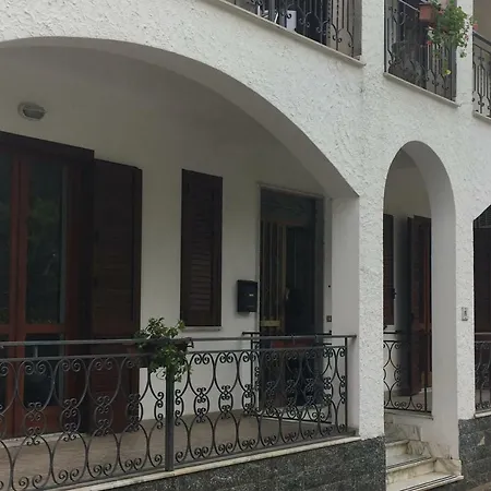 アパート Casa Talamo/ Mara *